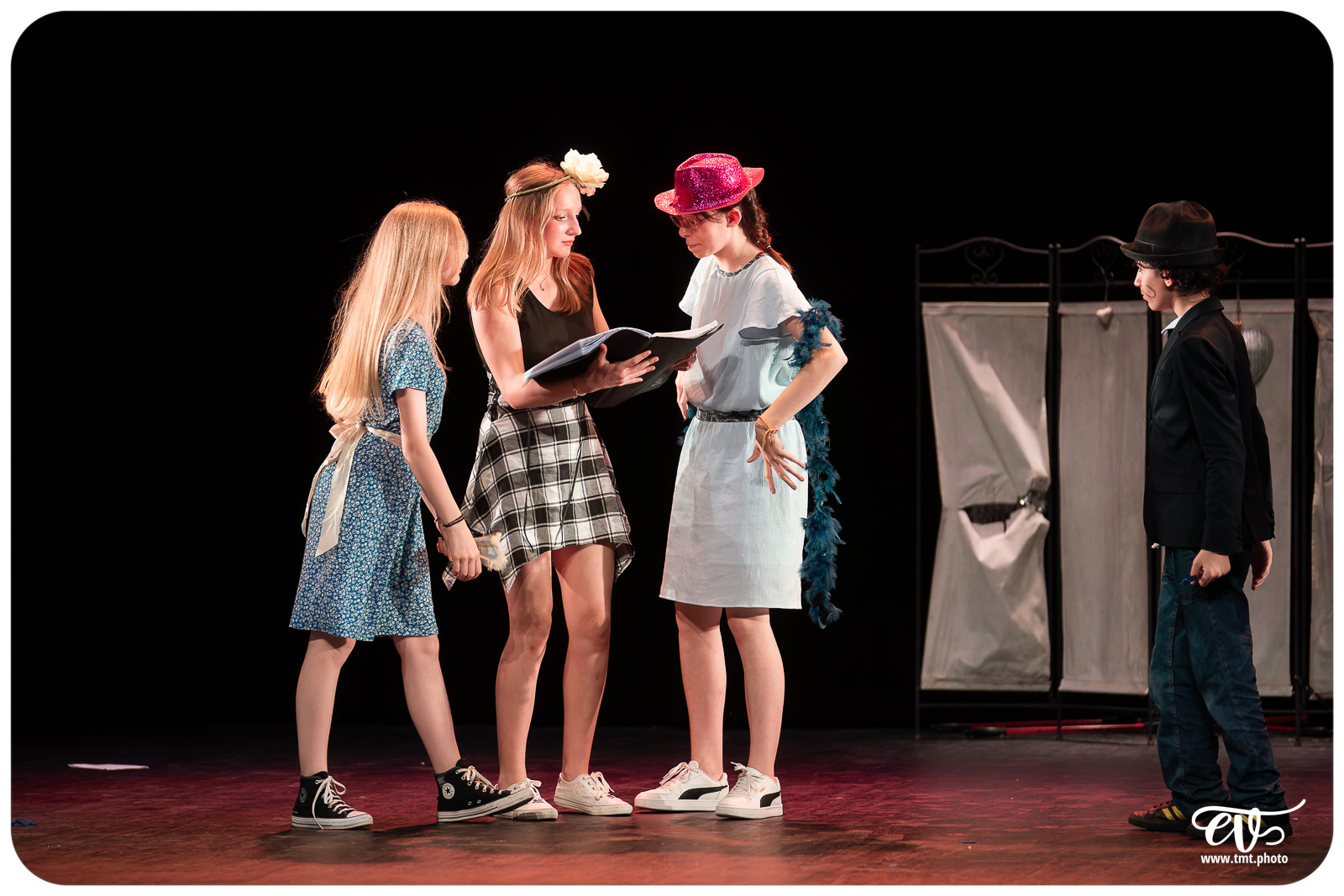 LES FEMMES SAVANTES (ATELIER THÉÂTRE DU COLLÈGE FOCH)